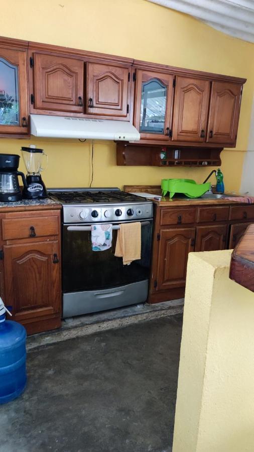 Casa Sixta A 7Min Del Aeropuerto Internacional Pmx Y 2 Cuadras Terminal Autob Ado Hotel Puerto Escondido  Eksteriør billede