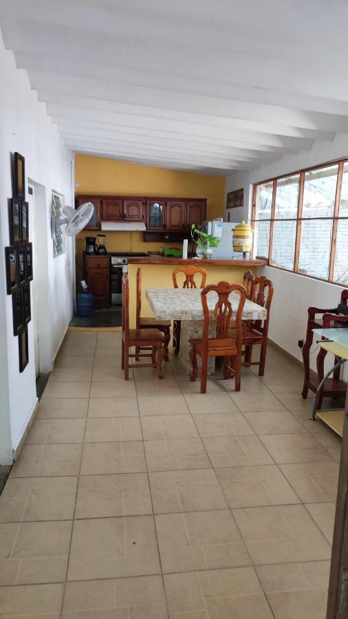 Casa Sixta A 7Min Del Aeropuerto Internacional Pmx Y 2 Cuadras Terminal Autob Ado Hotel Puerto Escondido  Eksteriør billede