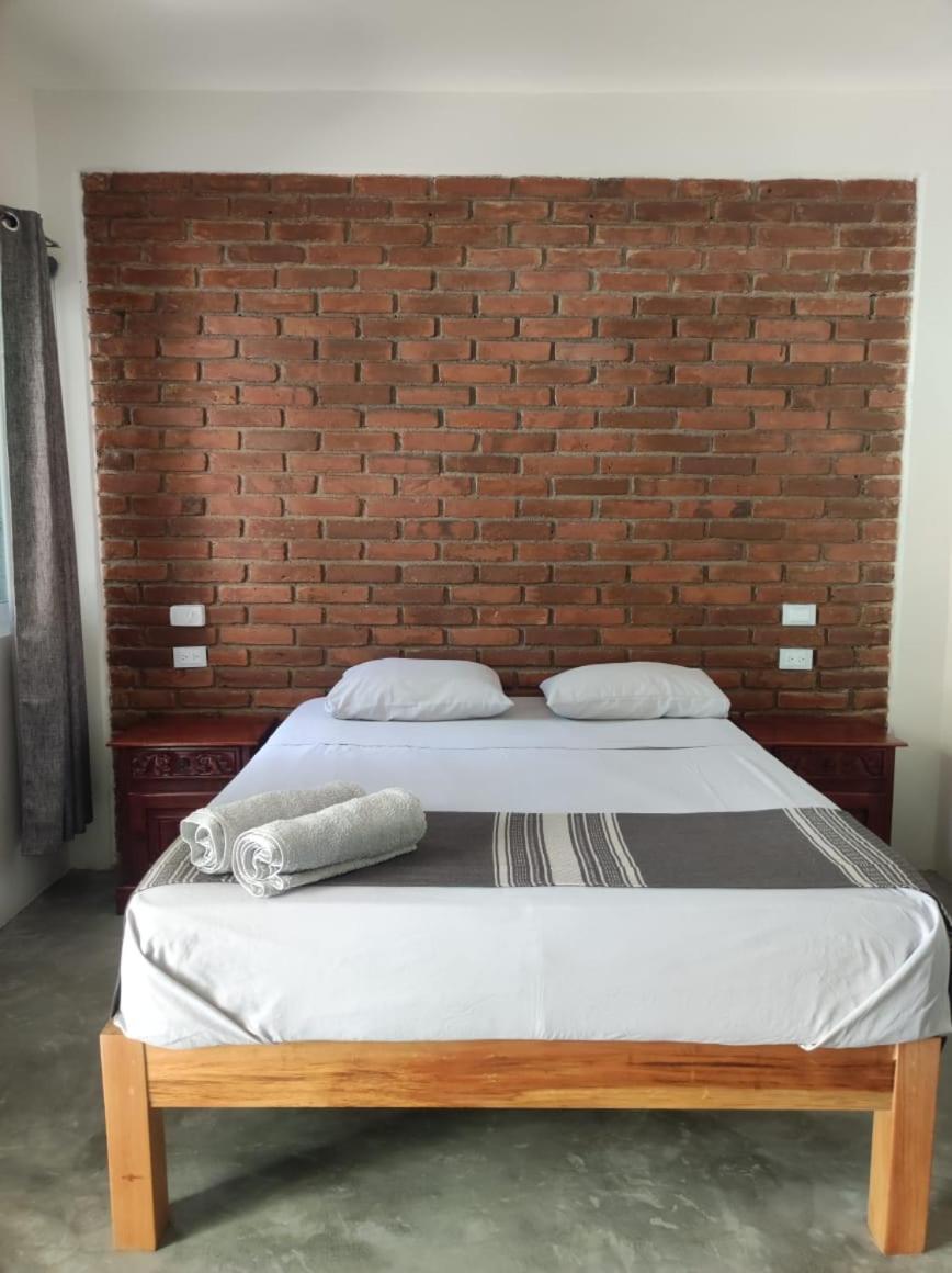Casa Sixta A 7Min Del Aeropuerto Internacional Pmx Y 2 Cuadras Terminal Autob Ado Hotel Puerto Escondido  Eksteriør billede