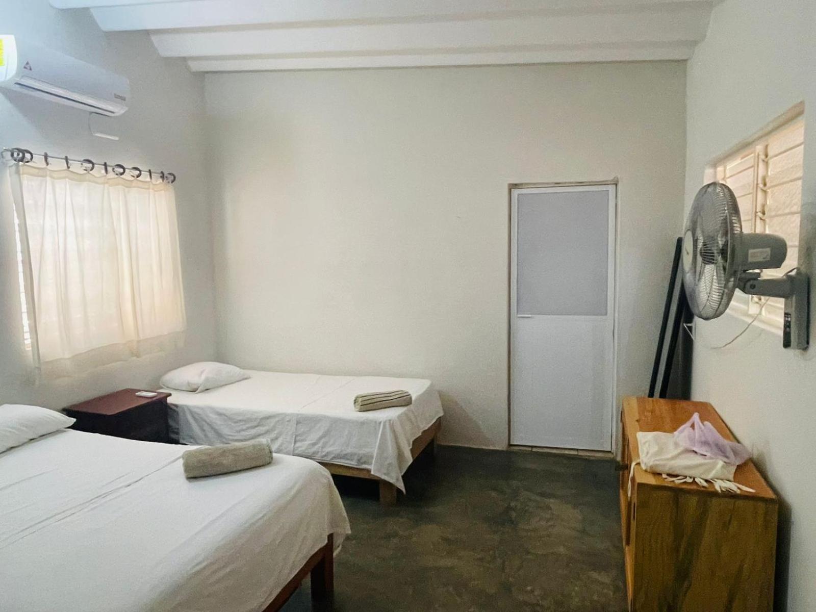 Casa Sixta A 7Min Del Aeropuerto Internacional Pmx Y 2 Cuadras Terminal Autob Ado Hotel Puerto Escondido  Eksteriør billede